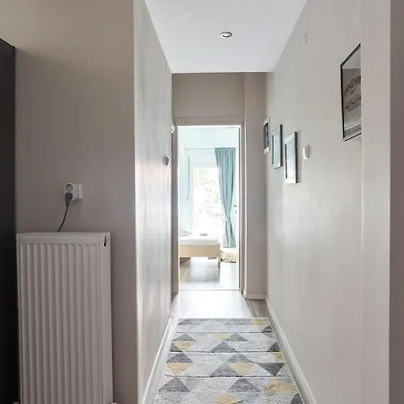 Sunny Retro Near Centre * Thessaloníki